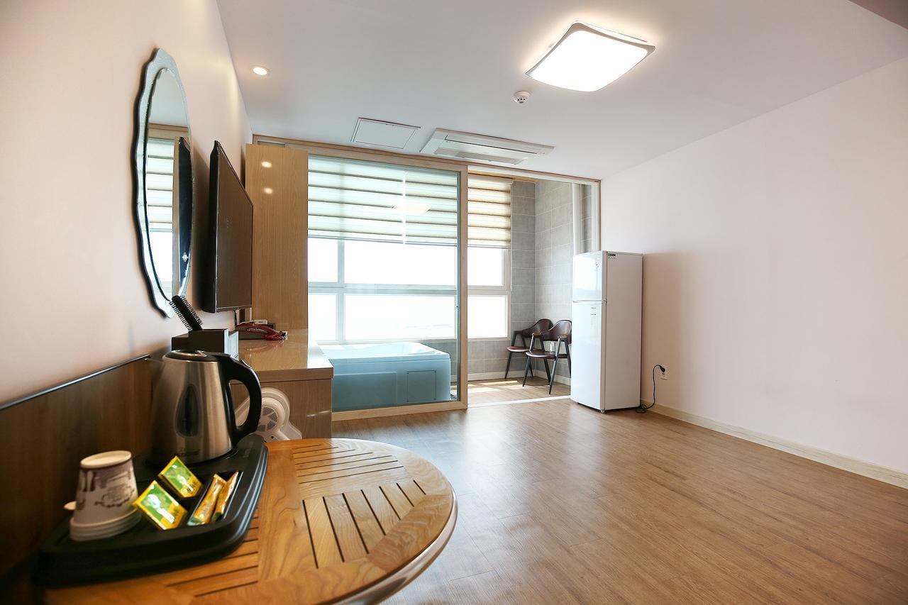 Hotel Lohas Poljong Kültér fotó
