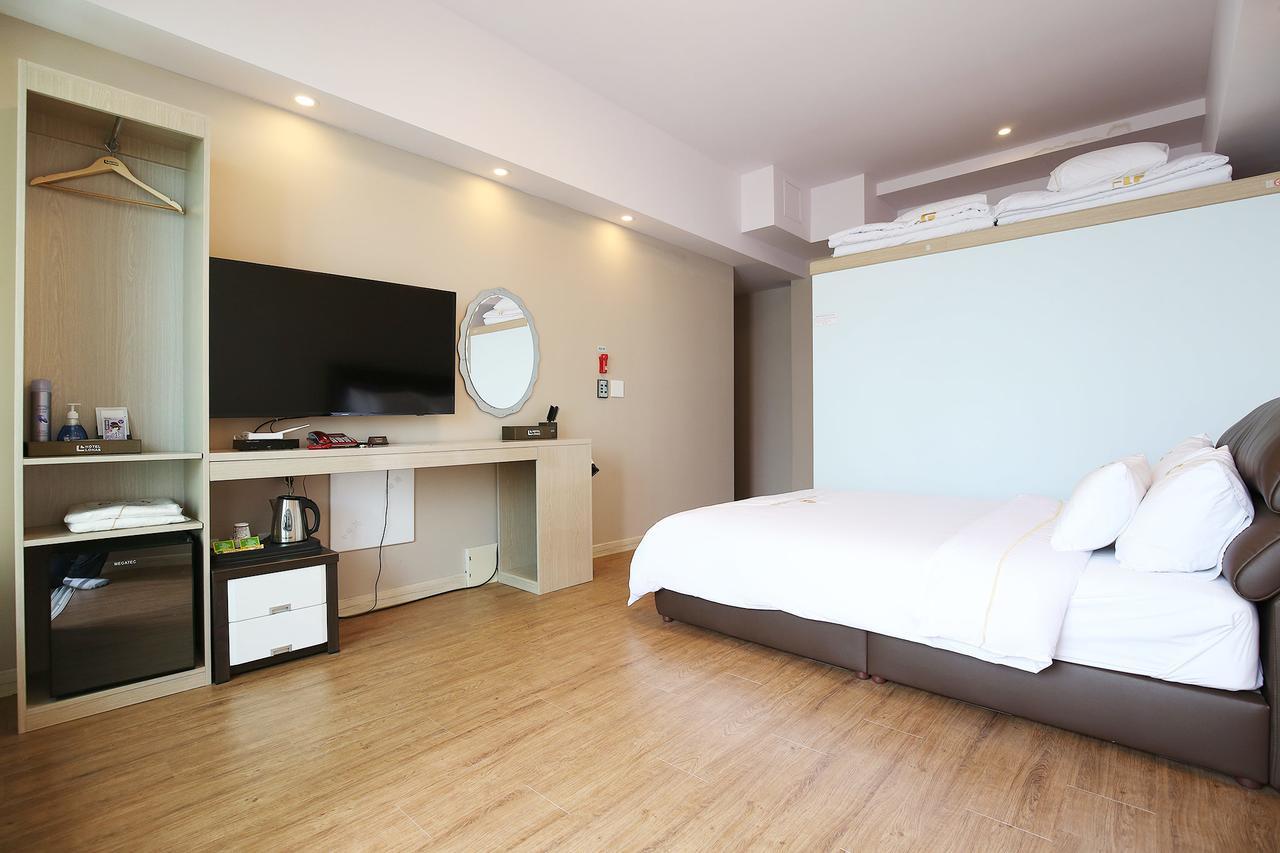 Hotel Lohas Poljong Kültér fotó