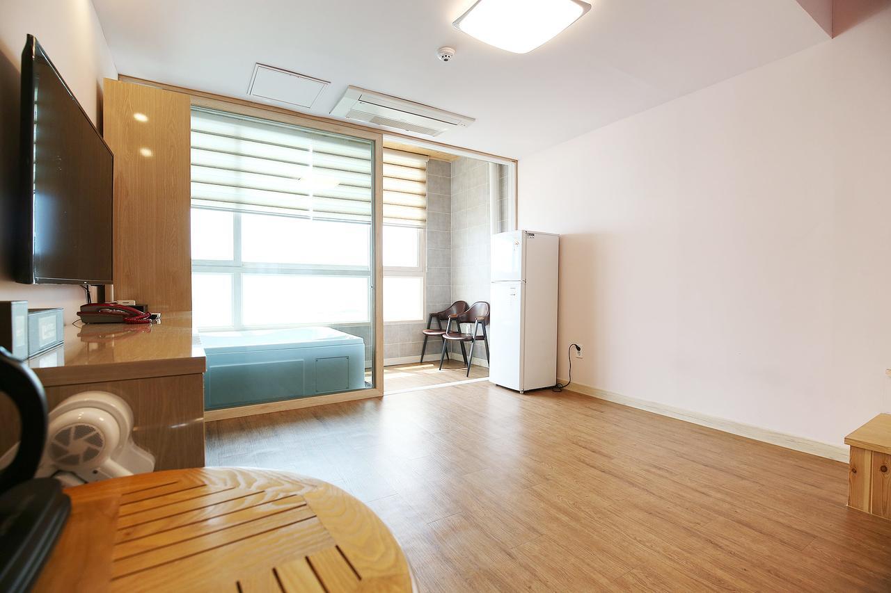 Hotel Lohas Poljong Kültér fotó